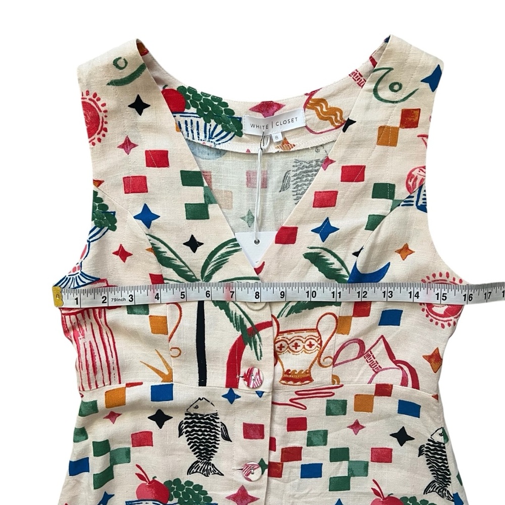 White Closet Summer Icons Sleeveless Vest Button Down Top size 8 - FITS LIKE A 4 - Picture 5 of 7